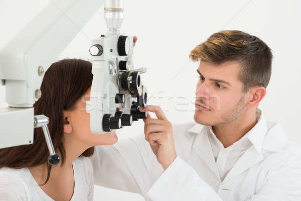 Stok fotoğraf: Erkek · optometrist · hasta · göz · doktoru · panel