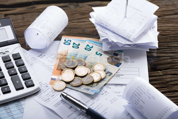 Waluta Kalkulator pióro paragon widoku Zdjęcia stock © AndreyPopov