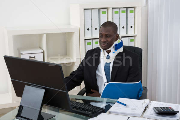 Discapacidad empresario de trabajo oficina retrato jóvenes Foto stock © AndreyPopov