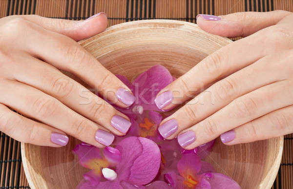 Spa-behandeling handen vrouwelijke manicure behandeling Stockfoto © AndreyPopov