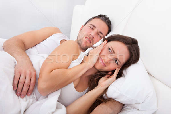 Vrouw man snurken achter gezicht Stockfoto © AndreyPopov