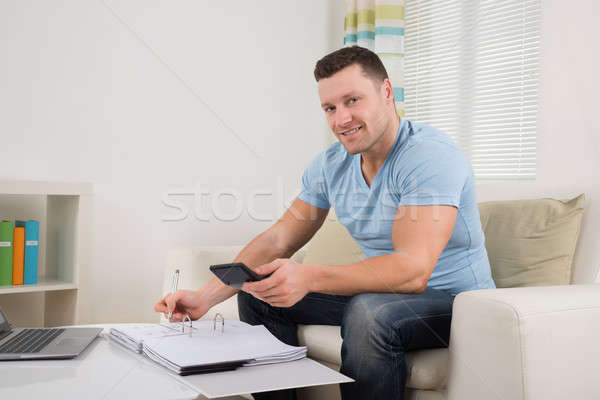 Foto stock: Hombre · presupuesto · casa · adulto · mesa · casa