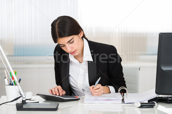 Stock foto: Buchhalter · Finanzierung · Rechner · Schreibtisch · jungen · weiblichen