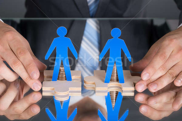 Stockfoto: Handen · puzzel · mensen · tabel · business