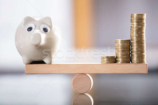 Foto stock: Monedas · primer · plano · equilibrio