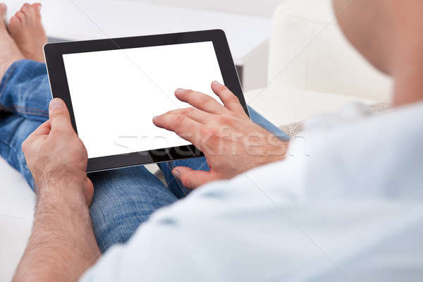 Hombre digital tableta primer plano negocios Foto stock © AndreyPopov