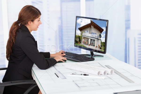 Stockfoto: Vrouwelijke · architect · surfen · huis · computer · bureau