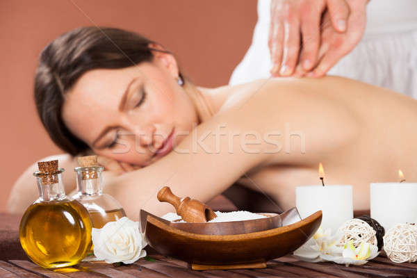 Kobieta powrót spa portret piękna Zdjęcia stock © AndreyPopov