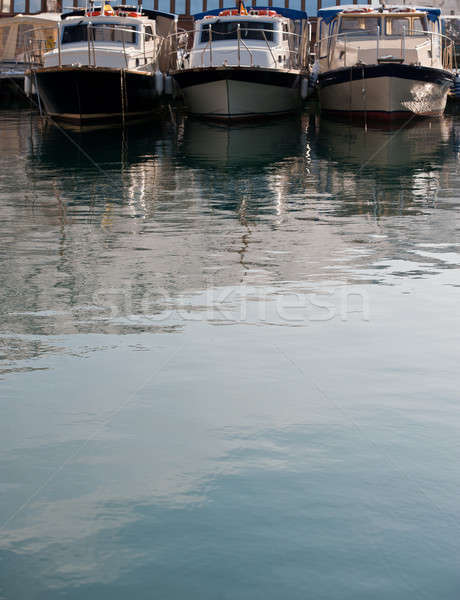 Puerto mar barcos brillante agua Foto stock © Andriy-Solovyov