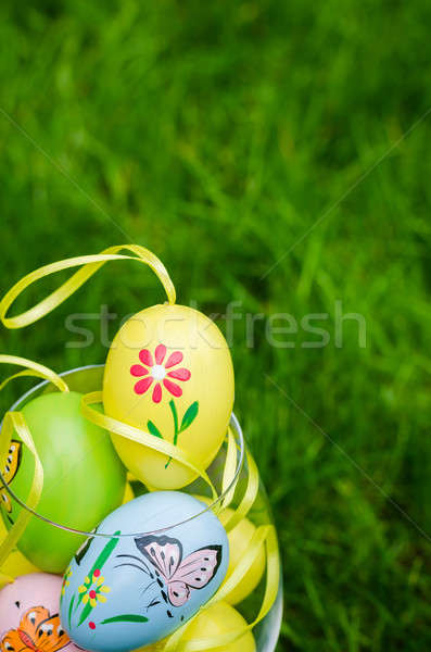 Stockfoto: Geschilderd · paaseieren · glas · groen · gras · vers · voorjaar