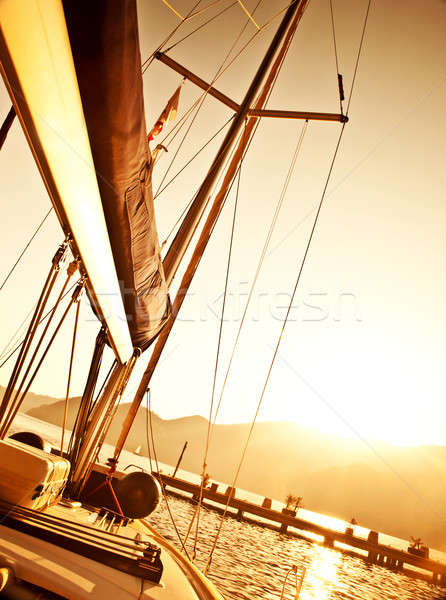 帆船 日落 豪華 遊艇 海 浪漫 商業照片 © Anna_Om