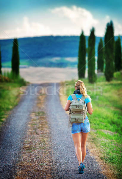 Tineri backpacker calator Europa fericit femeie Imagine de stoc © Anna_Om