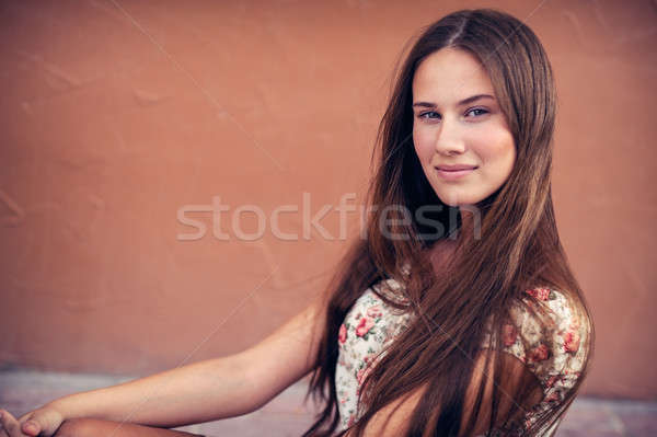 Schöne Mädchen Porträt schönen junge Mädchen Freien Stock foto © Anna_Om