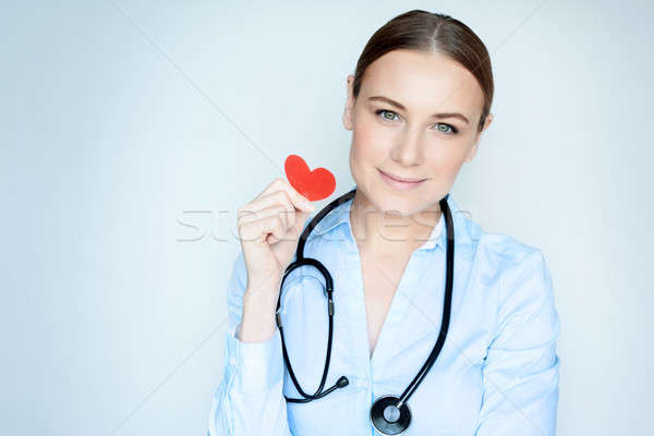 Fotografie inimă pasă portret femeie medic Imagine de stoc © Anna_Om