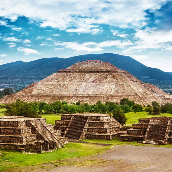 [[stock_photo]]: Pyramides · Mexique · soleil · lune · morts · anciens