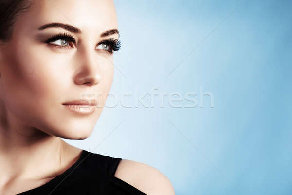 Stockfoto: Mooie · vrouw · portret · geïsoleerd · Blauw · prachtig