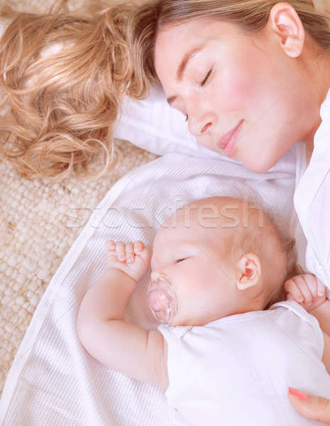 New life fotografie adorabil nou-nascut copil frumos Imagine de stoc © Anna_Om