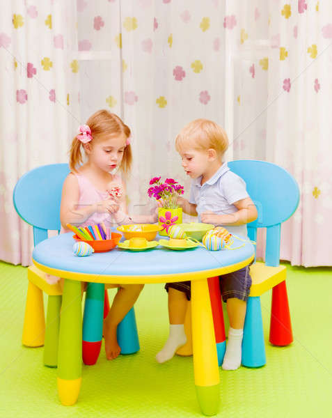 Stockfoto: Weinig · kinderen · schilderij · paaseieren · zoete · kinderen