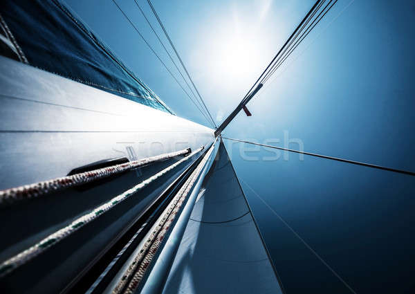 Naviga albastru cer senin abstract activ stil de viaţă Imagine de stoc © Anna_Om