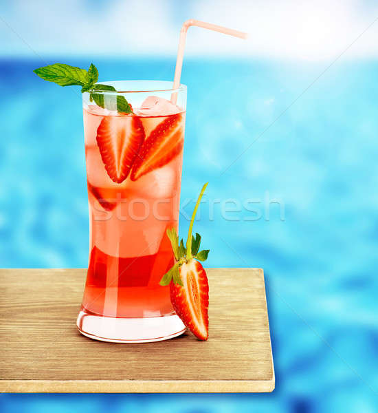 [[stock_photo]]: Fraise · jus · fraîches · rouge · Berry · tropicales