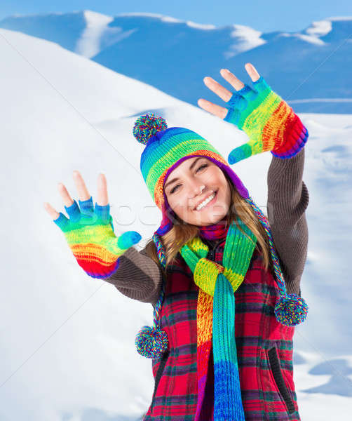 [[stock_photo]]: Hiver · vacances · portrait · cute · souriant