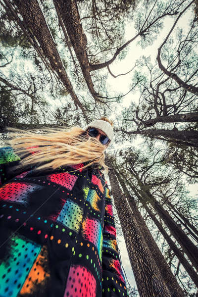 Adolescente floresta perspectiva foto menina adolescente em pé Foto stock © Anna_Om
