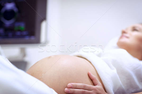 Mulher grávida ultra-som pré-natal clínica mãe saúde Foto stock © Anna_Om