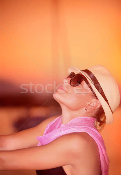 Stockfoto: Luxe · zomervakantie · portret · mooi · meisje · ontspannen