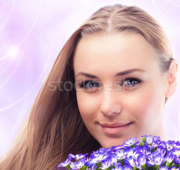 Сток-фото: красивой · женщины · лице · цветы · девушки