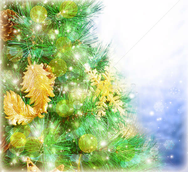 Foto d'archivio: Albero · di · natale · confine · foto · verde · pino · decorato