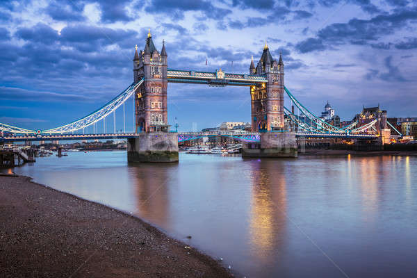 Beroemd Tower Bridge zonsondergang Londen Verenigd Koninkrijk water Stockfoto © anshar