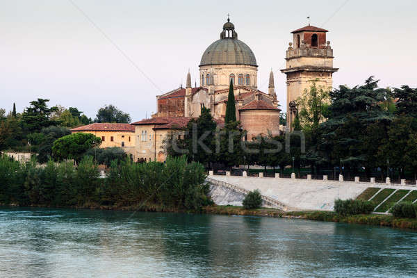 Stockfoto: Kerk · rivier · bank · verona · hemel