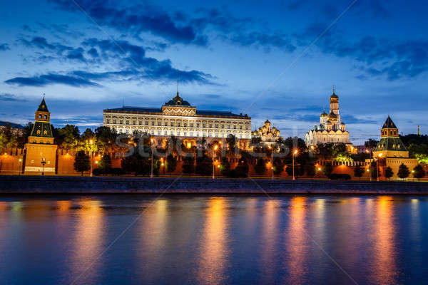Moszkva Kreml folyó megvilágított este Oroszország Stock fotó © anshar