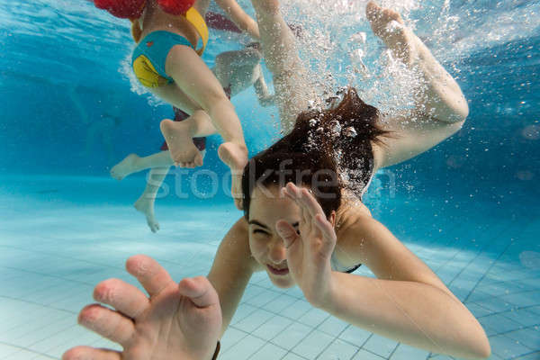 Enfants natation subaquatique nager parc aquatique amusement [[stock_photo]] © Antartis