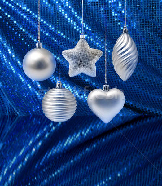 Argint albastru Crăciun decorare perdea inimă Imagine de stoc © Anterovium