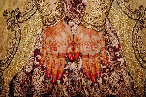 Henna handen indonesisch bruiloft bruid liefde Stockfoto © antonihalim