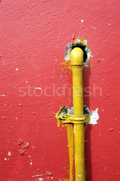 Gelb Eisen Rohr rot Wand Textur Stock foto © antonihalim