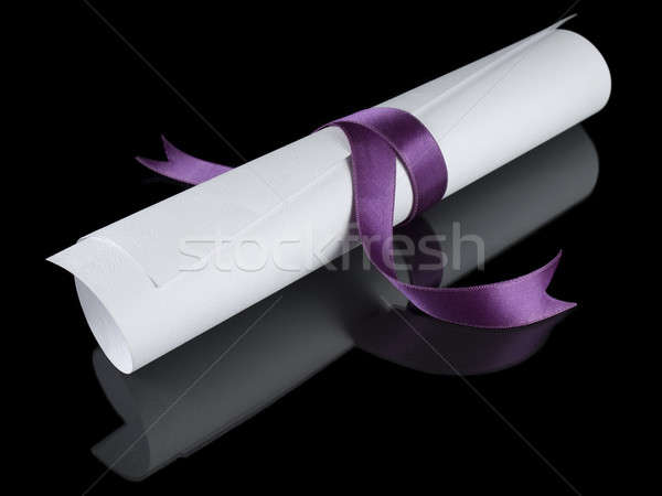 Foto stock: Diploma · violeta · cinta · seda · aislado · negro