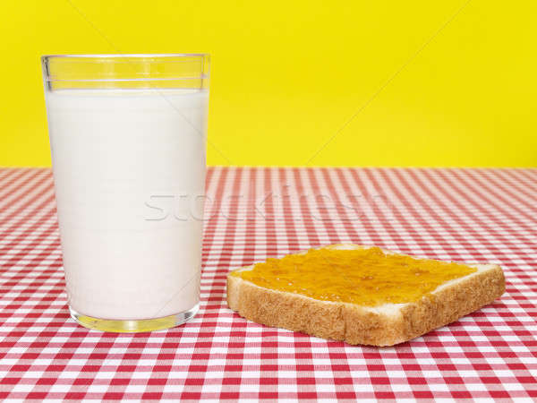 Szybki śniadanie szkła mleka toast jam Zdjęcia stock © antonprado