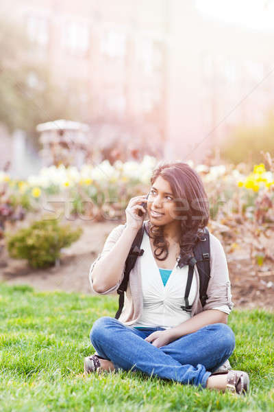 Asian student telefoon shot praten campus Stockfoto © aremafoto