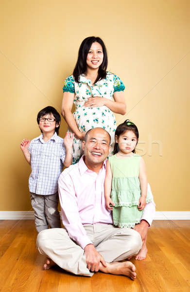 Imagine de stoc: Fericit · asiatic · portret · de · familie · familie · copii · copii