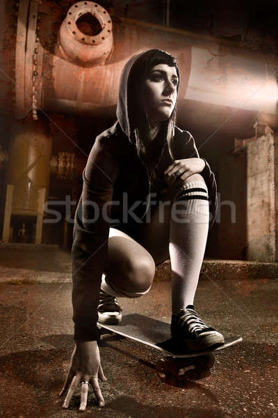 Piękna łyżwiarz teen girl zewnątrz moda Zdjęcia stock © aremafoto
