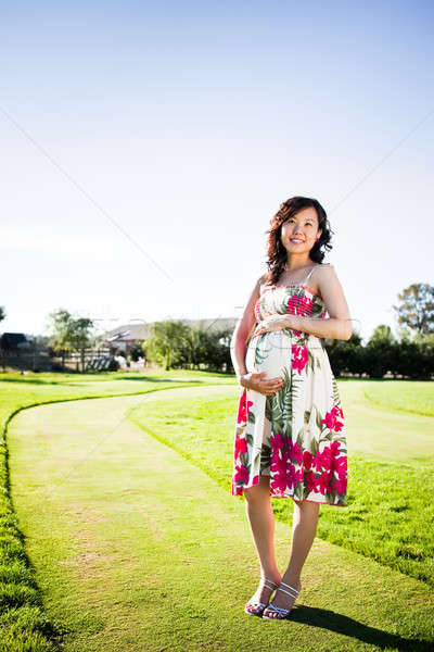 Enceintes asian femme extérieur heureux [[stock_photo]] © aremafoto