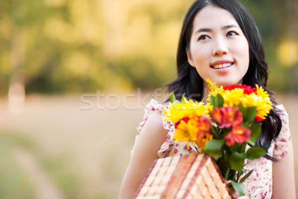 Stockfoto: Mooie · asian · vrouw · outdoor · bloem