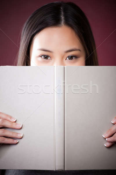 Asiático tiro belo leitura menina Foto stock © aremafoto