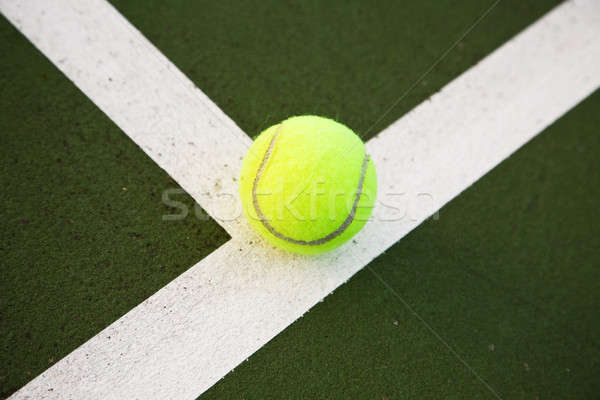 Tenis shot piłka tenisowa kort tenisowy zdrowia zielone Zdjęcia stock © aremafoto