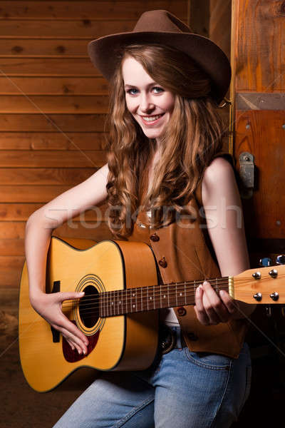 Stok fotoğraf: Güzel · kafkas · gitar · portre · mutlu · kadın