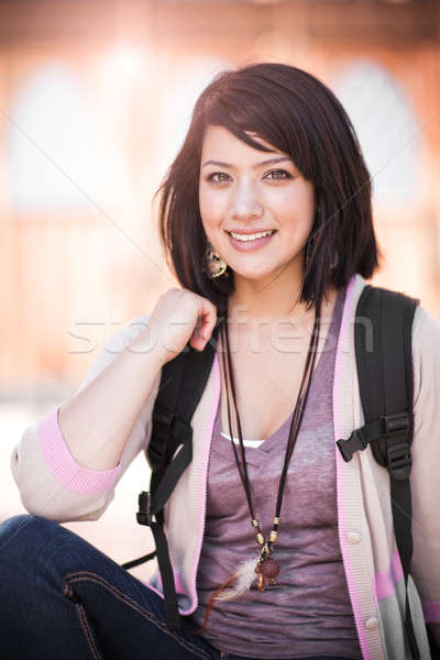 Halfbloed portret campus meisje schoonheid Stockfoto © aremafoto