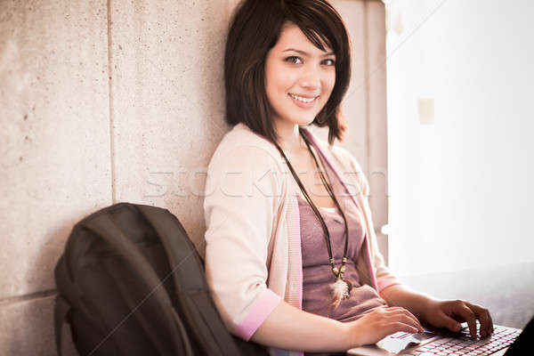 Stock foto: Laptop · arbeiten · Campus · Frau