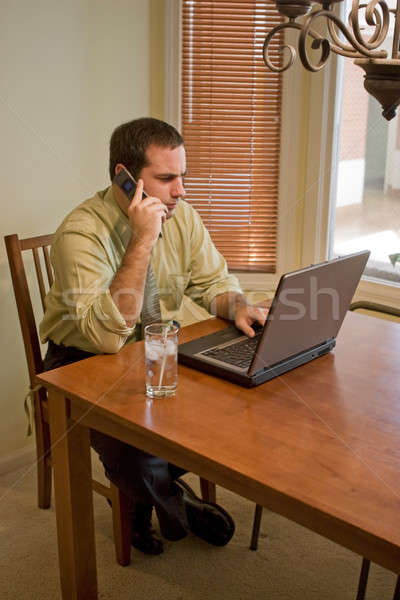 [[stock_photo]]: Travail · maison · jeunes · homme · d'affaires · portable · travaux